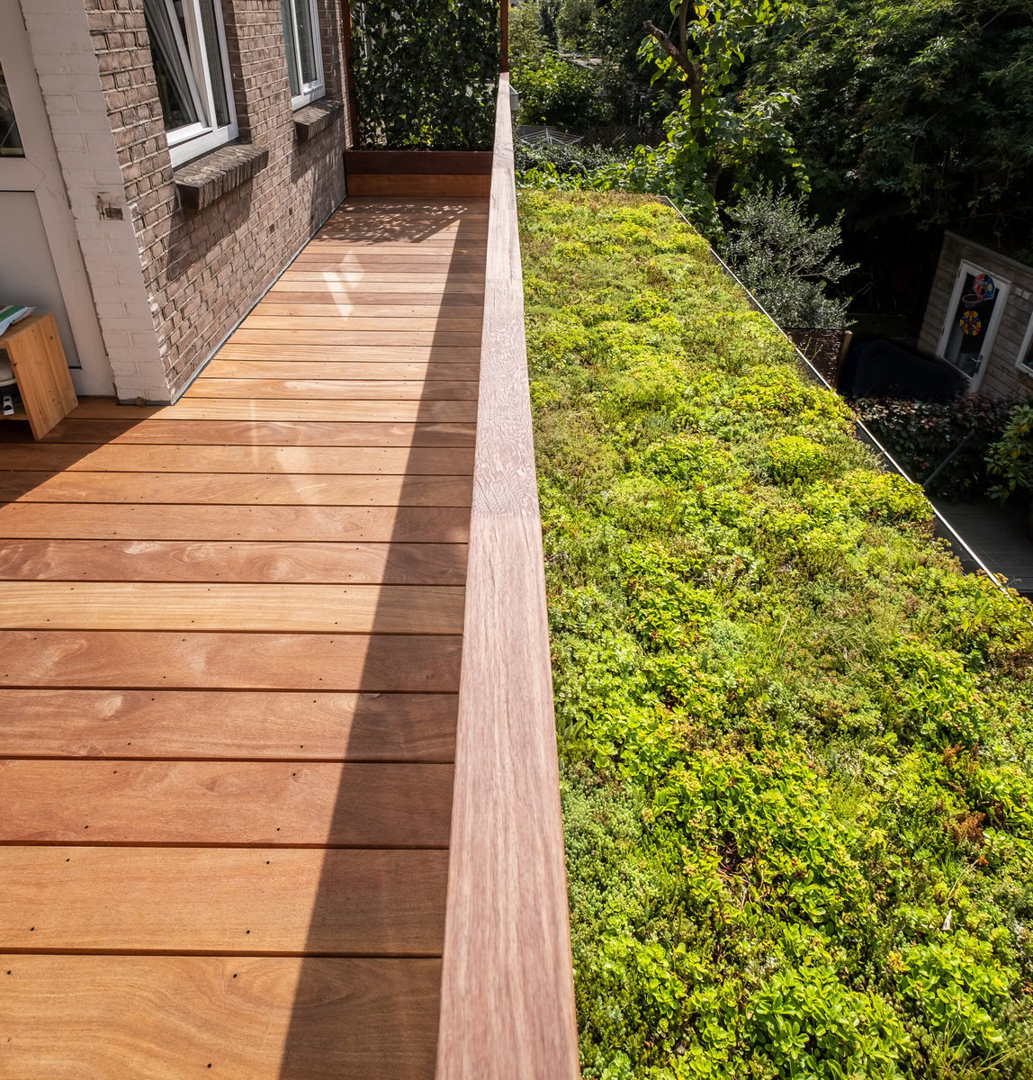 mobilane-mobiroof-green-balcony-in-city1